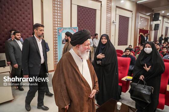 گزارش تصویری | دیدار آیت‌الله علم‌الهدی با دانشجویان و اساتید دانشگاه فرهنگیان مشهد به‌مناسبت «روز دانشجو» (۱۶ آذر ۱۴۰۴)