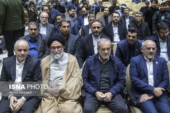 گزارش تصویری | مراسم یادبود درگذشتگان خانواده معاون رئیس‌جمهور