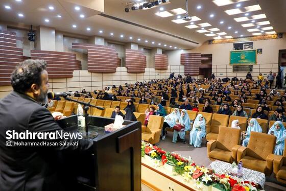 اختتامیه نمایشگاه «ایوان هنر» با تقدیر از مربیان برگزیده دوره‌های مهارتی فرهنگ‌سراها برگزار شد + فیلم