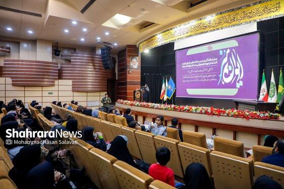 اختتامیه نمایشگاه «ایوان هنر» با تقدیر از مربیان برگزیده دوره‌های مهارتی فرهنگ‌سراها برگزار شد + فیلم