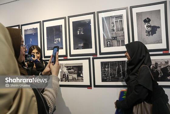 گزارش تصویری | نمایشگاه گروهی عکاسی خیابانی در نگارخانه اشراق مشهد