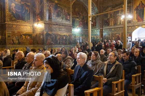 گزارش تصویری | مراسم «تقدس آب و عشای ربانی» - کلیسای بیت لِحِم مقدس اصفهان