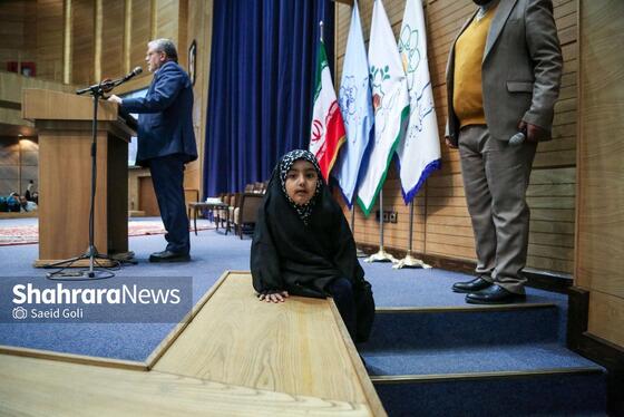 گزارش تصویری | همایش پاسداشت سالگرد قیام زنان غیور مشهد در اعتراض به قانون کشف حجاب