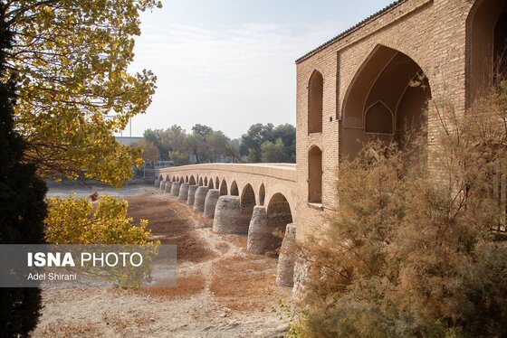 گزارش تصویری | زاینده‌رود خشکید؛ تاریخ اصفهان تخریب شد!