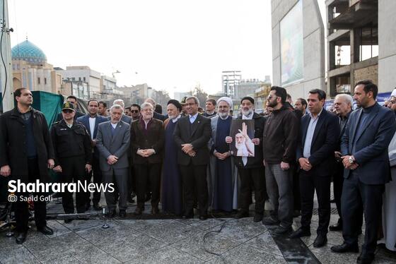 گزارش تصویری | مراسم آغاز چهل‌وهفتمین سالگرد دهه فجر انقلاب اسلامی در میدان شهدای مشهد