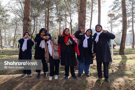 گزارش تصویری | کاشت درخت توسط دانش‌آموزان مدارس استثنایی مشهد