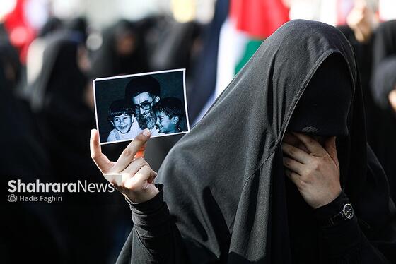 گزارش تصویری | تجمع دانشجویان مقابل دانشگاه فردوسی (۱۰ اسفند ۱۴۰۴)