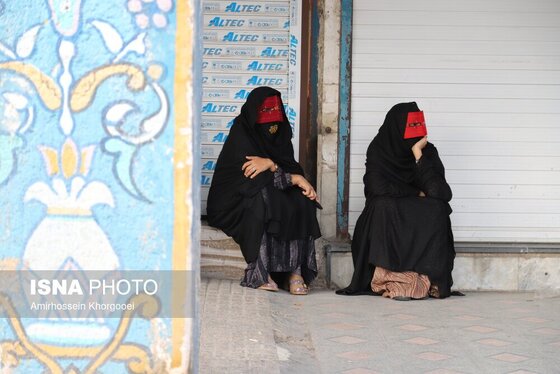 گزارش تصویری | مراسم تشییع پیکر پاک دانش‌آموزان دختر شهید مدرسه در میناب