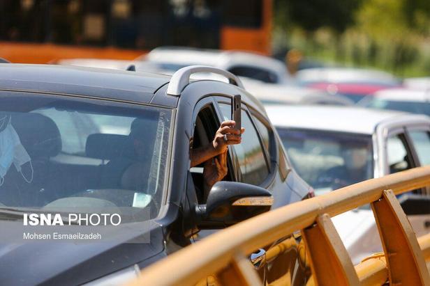 اقدام به خودکشی در میدان آزادی مشهد + تصاویر