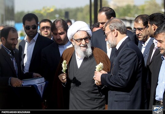 شهید علی لاریجانی در آینه اخبار شهرآرانیوز + عکس