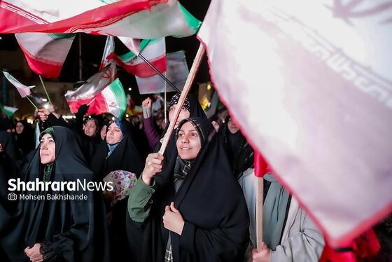 گزارش تصویری | حضور پرشور مشهدی‌ها در بیست و چهارمین شب اجتماعات خودجوش مردمی