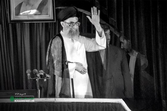 گزارش تصویری | تصاویری از سخنرانی رهبر شهید انقلاب در سالگرد رحلت امام خمینی از سال ۶۹ تا ۷۸