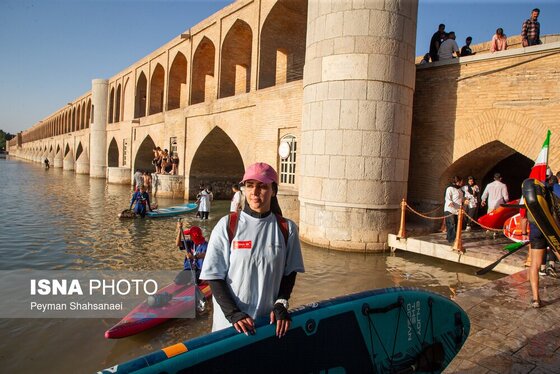 گزارش تصویری | جشنواره پدل‌برد سواری - زاینده‌رود