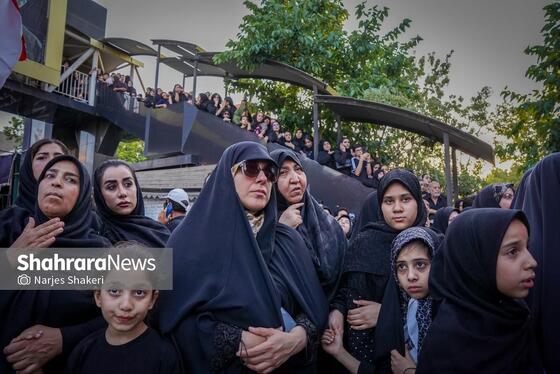 گزارش تصویری | آیین خیمه سوزان عصر عاشورا در بلوار هاشمیه مشهد (۴ تیر ۱۴۰۵)