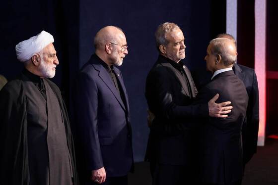 گزارش تصویری | حضور سران کشورهای مختلف برای ادای احترام به رهبر شهید انقلاب اسلامی ایران