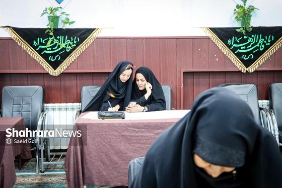 گزارش تصویری | پویش مردمی پلاکاردنویسی «باید برخاست»