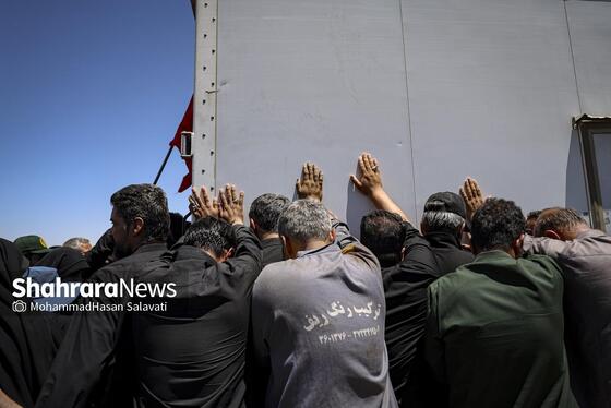 گزارش تصویری | استقبال از پیکر مطهر رهبر شهید انقلاب و خانواده ایشان در فرودگاه مشهد