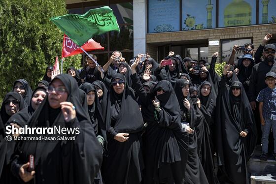 گزارش تصویری | استقبال از پیکر مطهر رهبر شهید انقلاب و خانواده ایشان در فرودگاه مشهد