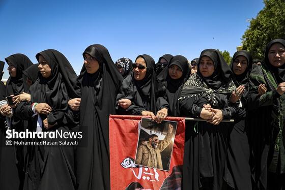 گزارش تصویری | استقبال از پیکر مطهر رهبر شهید انقلاب و خانواده ایشان در فرودگاه مشهد