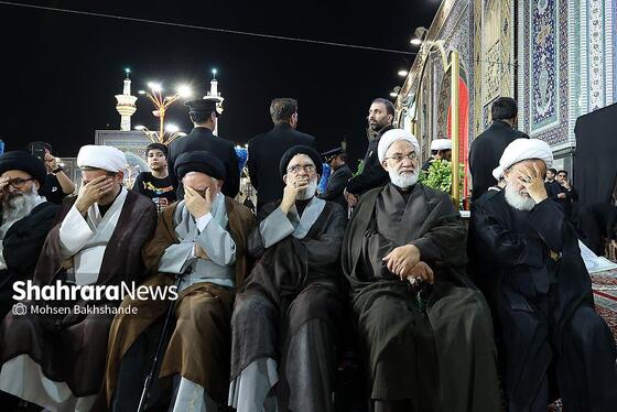 گزارش تصویری | شب دوم مراسم بزرگداشت رهبر شهید ایران در حرم مطهر امام رضا (ع)