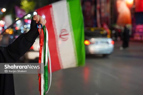 گزارش تصویری | یکصدو سی‌وچهارمین موج خروش شبانه مشهدی‌ها در سنگر خیابان