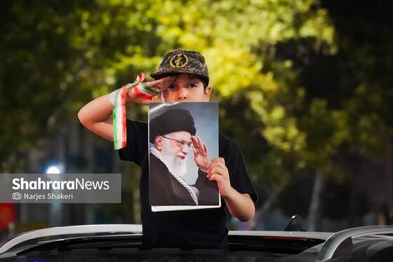 گزارش تصویری | یکصدو سی‌وچهارمین موج خروش شبانه مشهدی‌ها در سنگر خیابان