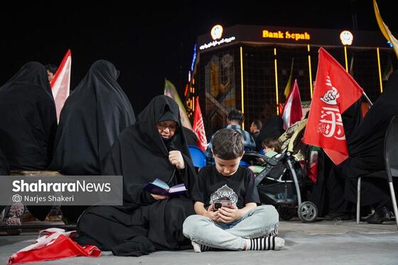 گزارش تصویری | یکصدو سی‌وچهارمین موج خروش شبانه مشهدی‌ها در سنگر خیابان