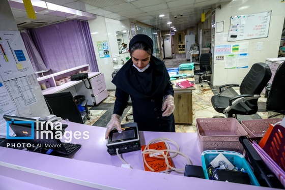 گزارش تصویری | تخلیه بیمارستان شهید بقایی‌ اهواز در پی‌ حملات‌ هوایی آمریکا