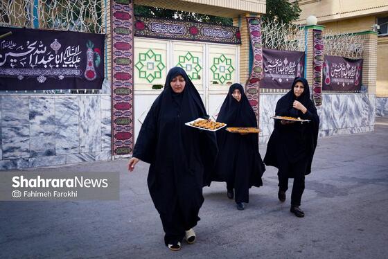 گزارش تصویری | روضه خانگی،در سوگ آقای شهید ایران