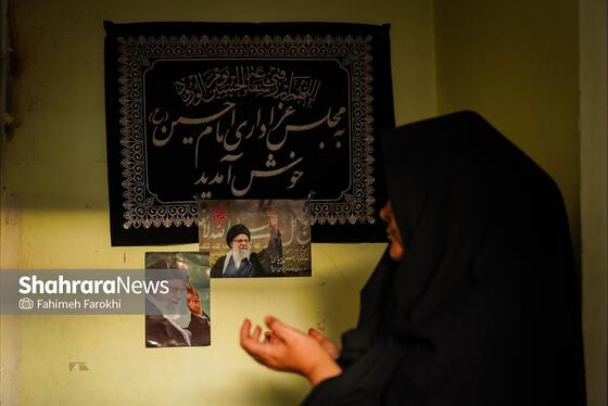 گزارش تصویری | روضه خانگی،در سوگ آقای شهید ایران