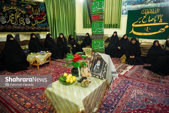 گزارش تصویری | روضه خانگی،در سوگ آقای شهید ایران