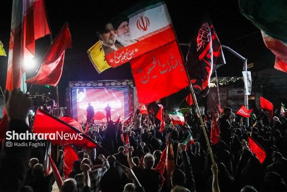 گزارش تصویری | مردم مشهد همچنان پای کار انقلاب