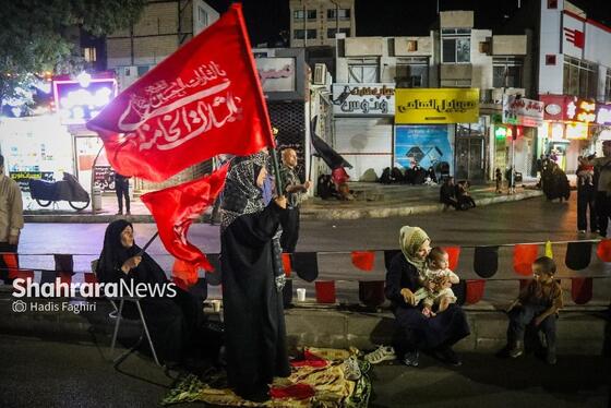 گزارش تصویری | مردم مشهد همچنان پای کار انقلاب