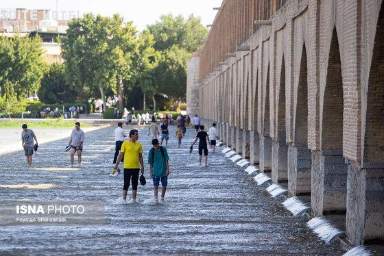 گزارش تصویری | تابش خورشید گرم بر سر اصفهان