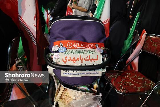 گزارش تصویری | مردم مشهد همچنان پای کار انقلاب