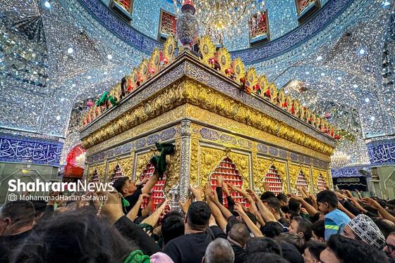 گزارش تصویری | حال و هوای کربلای معلی در شب جمعه ، شب زیارتی سیدالشهدا (ع)، در آستانه اربعین حسینی