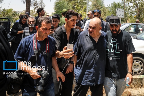 گزارش تصویری | تشییع پیکر زنده یاد «اکبر عبدی»