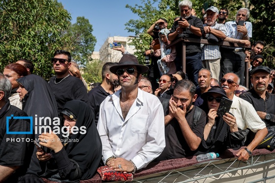 گزارش تصویری | تشییع پیکر زنده یاد «اکبر عبدی»