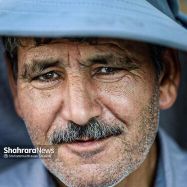 گزارش تصویری | خادمان فیروزه ای در خیابان های نجف