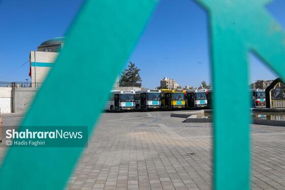 گزارش تصویری |رونمایی از ۲۵ دستگاه اتوبوس جدید و بازسازی شده سازمان اتوبوسرانی مشهد