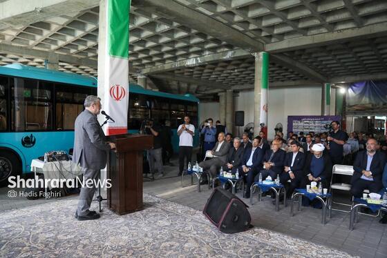 گزارش تصویری |رونمایی از ۲۵ دستگاه اتوبوس جدید و بازسازی شده سازمان اتوبوسرانی مشهد