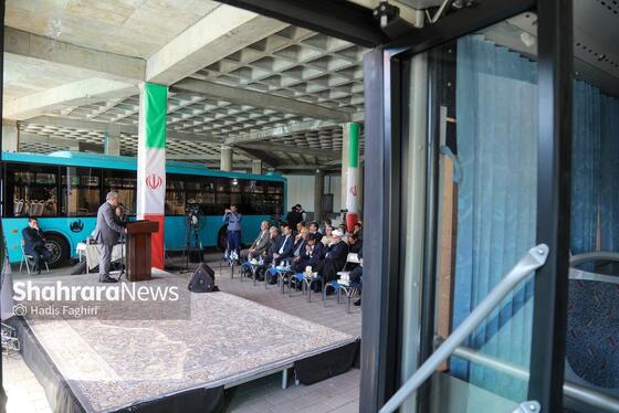 گزارش تصویری |رونمایی از ۲۵ دستگاه اتوبوس جدید و بازسازی شده سازمان اتوبوسرانی مشهد