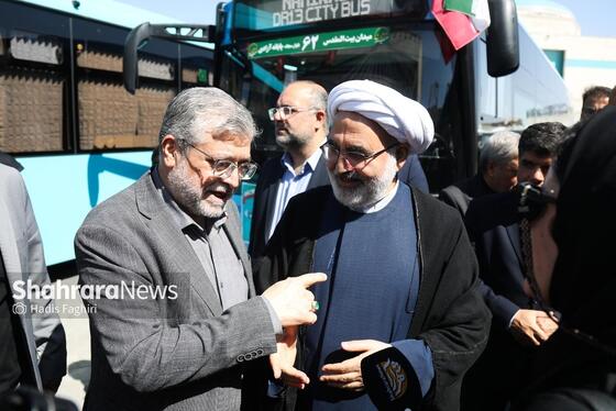 گزارش تصویری |رونمایی از ۲۵ دستگاه اتوبوس جدید و بازسازی شده سازمان اتوبوسرانی مشهد