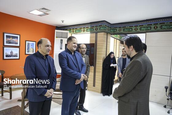 گزارش تصویری | بازدید مدیران استانی و شهری از موسسه فرهنگی شهرآرا به مناسبت روز خبرنگار - ۱