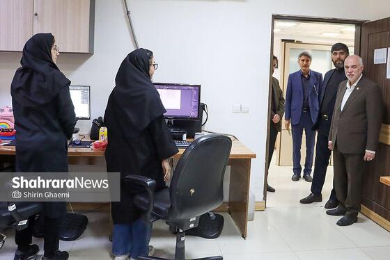 گزارش تصویری | بازدید مدیران استانی و شهری از موسسه فرهنگی شهرآرا به مناسبت روز خبرنگار - ۲