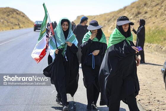 گزارش تصویری | آغاز موج پیاده‌روی زائران به مشهد در آستانه شهادت امام رضا(ع)