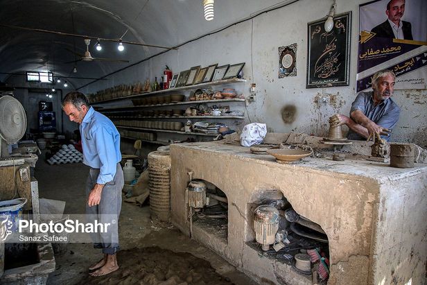 درباره روستای «مِند» گناباد با قدمتی کهن در هنر سفالگری | صدای رسای رُس کویر