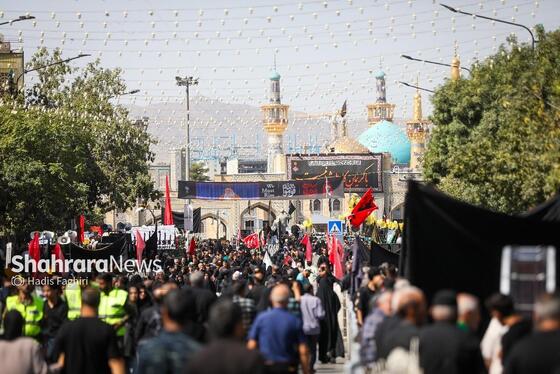 گزارش تصویری | عزاداری روز شهادت امام رضا (ع) در مشهد (۱)