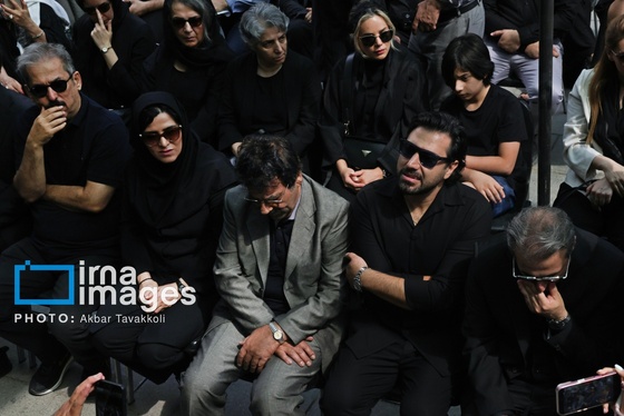 گزارش تصویری | تشییع پیکر زنده‌یاد «حسین خواجه امیری» (ایرج)