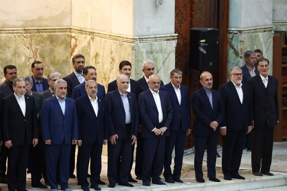تجدید میثاق اعضای دولت با آرمان‌های امام راحل به مناسبت هفته دولت + عکس